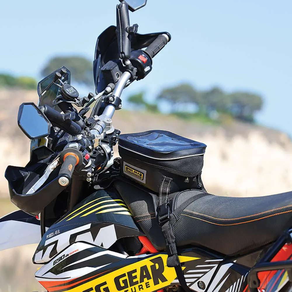Rigg-Gear-Hurricane-Dual-Sport-Enduro-Tank-Bag-Lifestyle-3